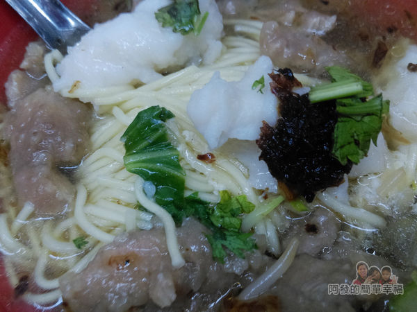 邱家油飯16-綜合麵特寫