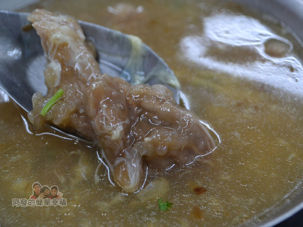 邱家油飯13-肉羹特寫