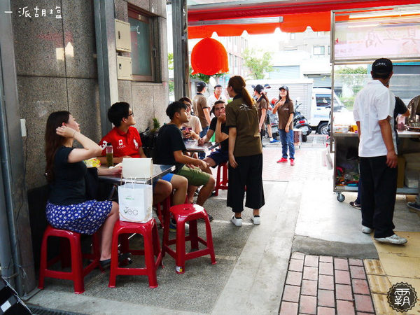 一派胡塩酵素臭豆腐(台中直營店):一派胡塩酵素臭豆腐,台中也能吃到用蔬菜酵素發酵的臭豆腐~