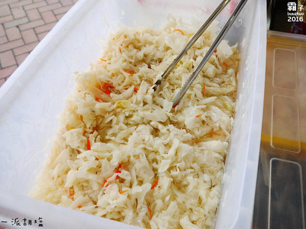 一派胡塩酵素臭豆腐(台中直營店):一派胡塩酵素臭豆腐,台中也能吃到用蔬菜酵素發酵的臭豆腐~