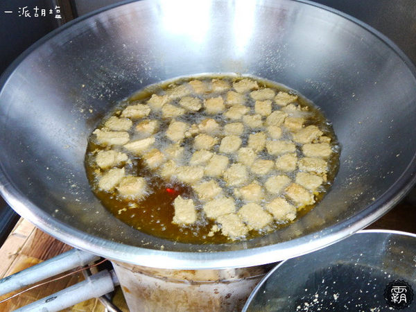 一派胡塩酵素臭豆腐(台中直營店):一派胡塩酵素臭豆腐,台中也能吃到用蔬菜酵素發酵的臭豆腐~