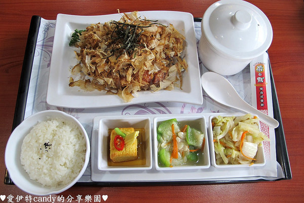 茶自點複合式餐飲:『雲林斗六_茶自點斗六旗艦店』招牌1000cc珍珠奶茶、1人也可以享用的鴛鴦鍋!