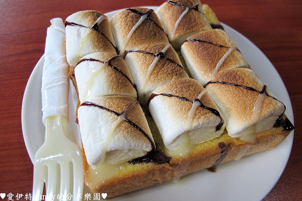 茶自點複合式餐飲:『雲林斗六_茶自點斗六旗艦店』招牌1000cc珍珠奶茶、1人也可以享用的鴛鴦鍋!