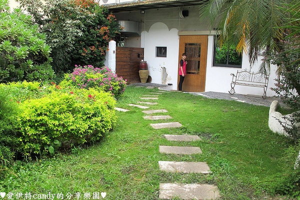 茶自點複合式餐飲:『雲林斗六_茶自點斗六旗艦店』招牌1000cc珍珠奶茶、1人也可以享用的鴛鴦鍋!