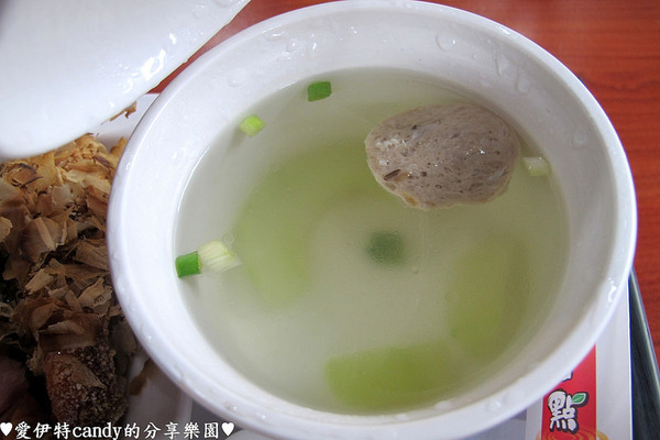 茶自點複合式餐飲:『雲林斗六_茶自點斗六旗艦店』招牌1000cc珍珠奶茶、1人也可以享用的鴛鴦鍋!