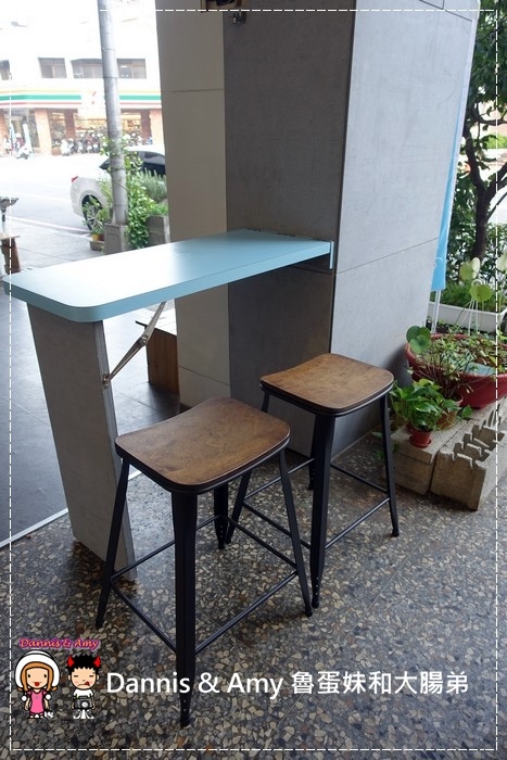 20160826《台中早餐分享》蘇菲亞的早晨 建康的美式早午餐。美式熱起司三明治。起士煎餅。輕食三明治︱ 台中金典酒店旁 ~吃吃吃影片 (23).jpg