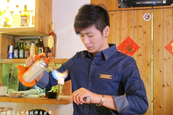 玖杯:微風酒吧『玖杯』飛鏢/串燒/消夜/調酒/捷運南京復興站