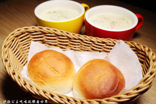 Ethan's Italian:板橋義式餐廳『Ethan's Italian』捷運亞東醫院站/聚餐/包場