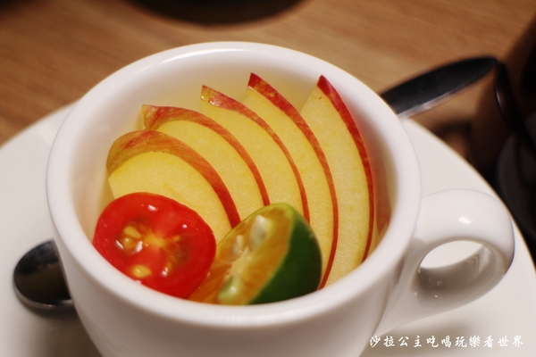 Ethan's Italian:板橋義式餐廳『Ethan's Italian』捷運亞東醫院站/聚餐/包場