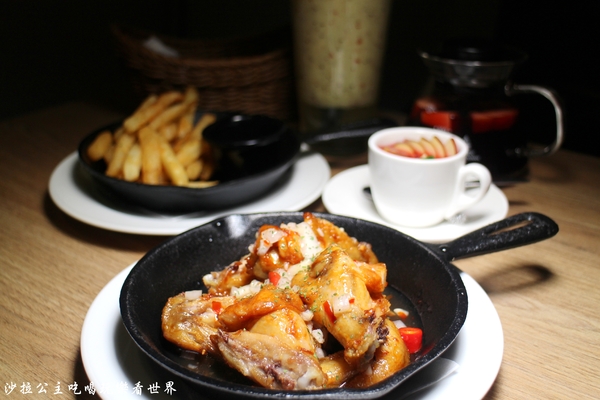 Ethan's Italian:板橋義式餐廳『Ethan's Italian』捷運亞東醫院站/聚餐/包場