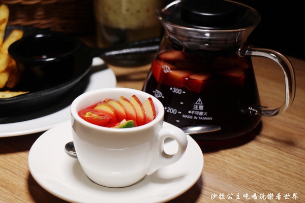 Ethan's Italian:板橋義式餐廳『Ethan's Italian』捷運亞東醫院站/聚餐/包場