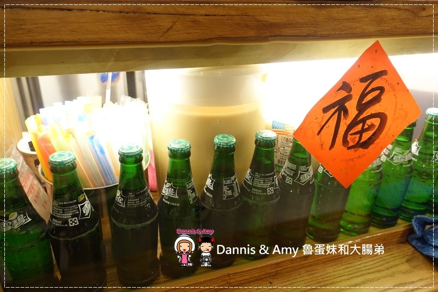 20160823《新竹美食推薦》金福氣南洋食堂-新竹林森店 招牌咖椰吐司x肉骨茶x彩虹繽紛起司 x芋香西米露︱ 適合朋友家庭聚餐,平價好吃的復古南洋餐廳~附隨手拍影片 (13).jpg