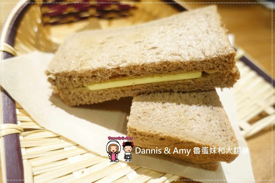 20160823《新竹美食推薦》金福氣南洋食堂-新竹林森店 招牌咖椰吐司x肉骨茶x彩虹繽紛起司 x芋香西米露︱ 適合朋友家庭聚餐,平價好吃的復古南洋餐廳~附隨手拍影片 (21).jpg