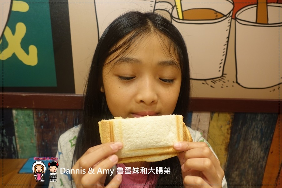 20160823《新竹美食推薦》金福氣南洋食堂-新竹林森店 招牌咖椰吐司x肉骨茶x彩虹繽紛起司 x芋香西米露︱ 適合朋友家庭聚餐,平價好吃的復古南洋餐廳~附隨手拍影片 (43).jpg