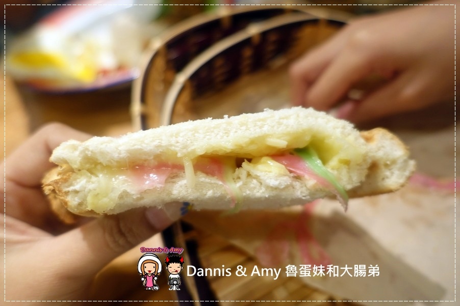 20160823《新竹美食推薦》金福氣南洋食堂-新竹林森店 招牌咖椰吐司x肉骨茶x彩虹繽紛起司 x芋香西米露︱ 適合朋友家庭聚餐,平價好吃的復古南洋餐廳~附隨手拍影片 (41).jpg