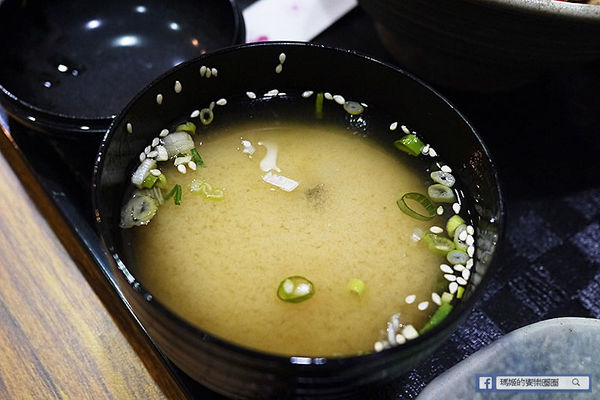 樂禾田 拉麵:◆台北內湖【樂禾田拉麵】平價美味高CP值拉麵丼飯。東湖拉麵。內湖拉麵。捷運東湖站美食