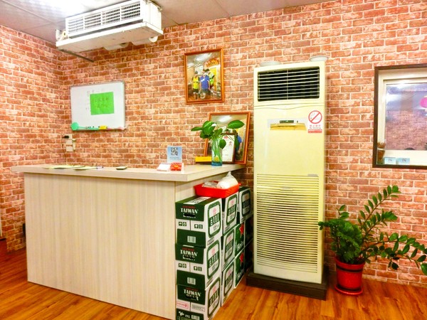 城外小館：城外小館