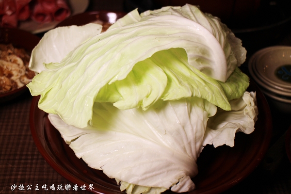 霸味羊肉爐(新莊旗艦店)：新莊羊肉爐火鍋『霸味羊肉爐』美味可外帶回家慢慢享用