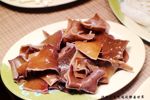 霸味羊肉爐(新莊旗艦店)：新莊羊肉爐火鍋『霸味羊肉爐』美味可外帶回家慢慢享用