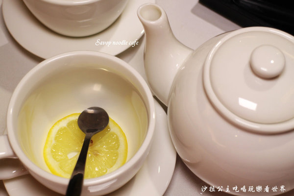 Savoy Noodle Cafe 新南洋麵食咖啡：東區216巷南洋料理『Savoy Noodle Cafe 新南洋麵食咖啡』捷運忠孝敦化站