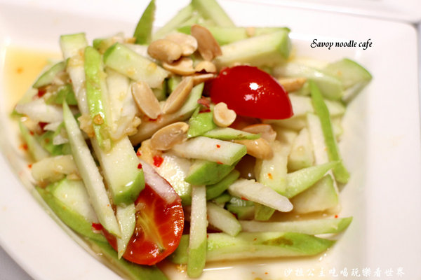 Savoy Noodle Cafe 新南洋麵食咖啡：東區216巷南洋料理『Savoy Noodle Cafe 新南洋麵食咖啡』捷運忠孝敦化站