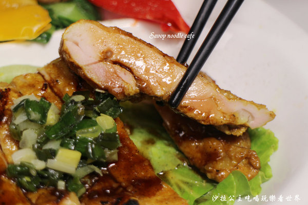 Savoy Noodle Cafe 新南洋麵食咖啡：東區216巷南洋料理『Savoy Noodle Cafe 新南洋麵食咖啡』捷運忠孝敦化站