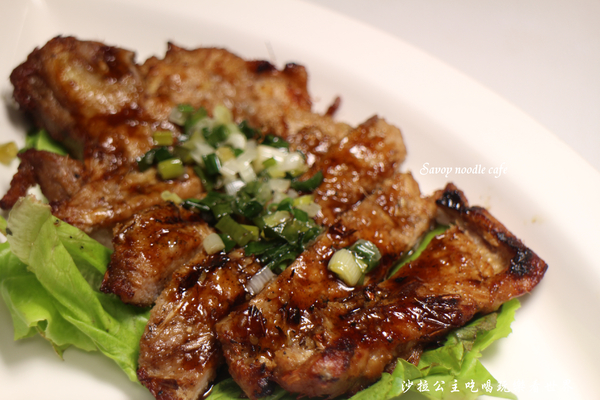 Savoy Noodle Cafe 新南洋麵食咖啡：東區216巷南洋料理『Savoy Noodle Cafe 新南洋麵食咖啡』捷運忠孝敦化站