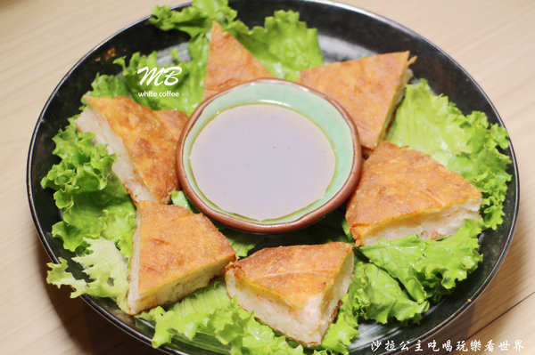 MB white coffee (士林店)：咖啡廳賣南洋料理？！『MB white coffee(士林店)』士林捷運站/近士林官邸/適合聚餐