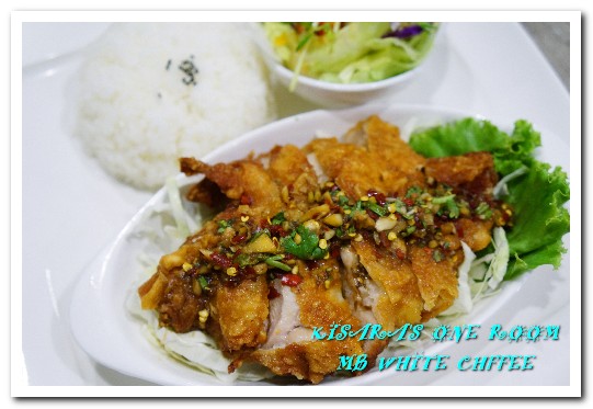 MB white coffee (士林店)：士林美食．白咖啡與咖椰吐司搭出南洋道地好味道──MB WHITE CHFFEE士林店