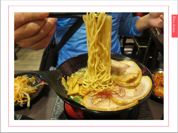 麵屋花魁！東京豚骨拉麵，一場華麗的視覺饗宴，一碗醇厚的拉麵美味！舌尖幻想的，眼睛先品嘗-25.jpg