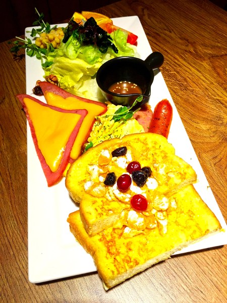 豐滿咖啡早午餐(土城延吉店)：豐滿 延吉店