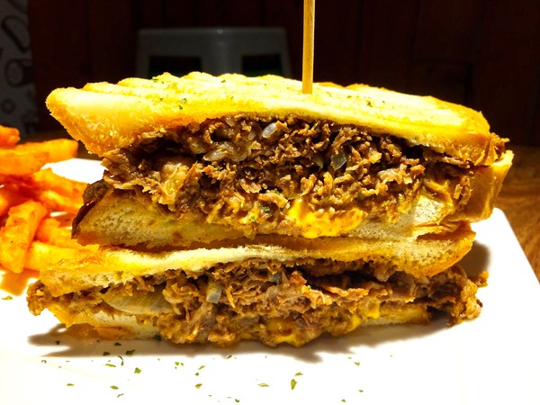 豐滿咖啡早午餐(土城延吉店)：豐滿 延吉店