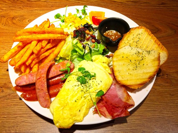 豐滿咖啡早午餐(土城延吉店)：豐滿 延吉店