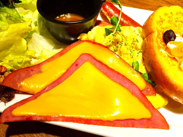 豐滿咖啡早午餐(土城延吉店)：豐滿 延吉店