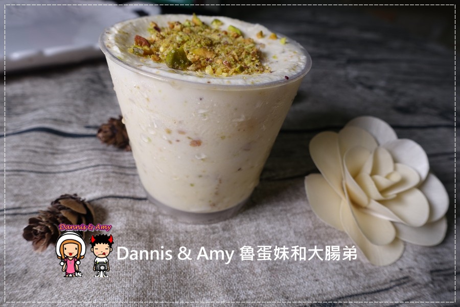 20160824《新竹甜點推薦》Safini TIRAMISU 莎費尼純義風提拉米蘇。原味。酒味。草苺。開心果。綜合莓果︱每日限量手工製作。可宅配可到店自取~附影片 (23).jpg