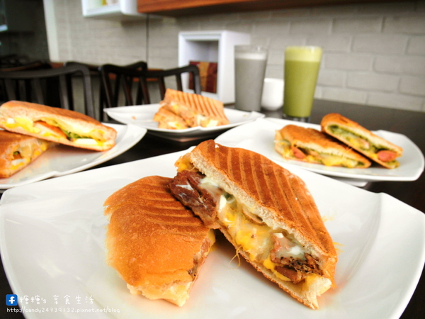 Le.貝莉:〖宅配│美食〗Le.貝莉 ❤ 貝克莉烘焙新品牌,平價吐司、帕尼尼、軟法麵包輕食早午餐,還有不濾渣有機發芽豆漿,原味、抹茶、芝麻豆漿三種口味任你挑~