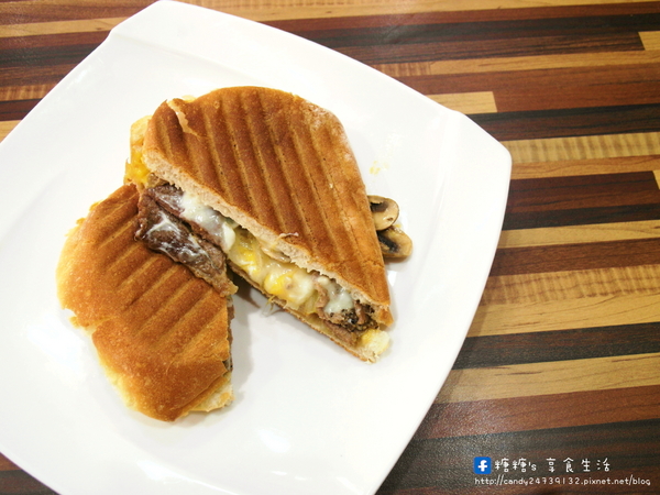 Le.貝莉:〖宅配│美食〗Le.貝莉 ❤ 貝克莉烘焙新品牌,平價吐司、帕尼尼、軟法麵包輕食早午餐,還有不濾渣有機發芽豆漿,原味、抹茶、芝麻豆漿三種口味任你挑~