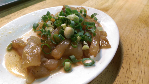 集合點紅燒牛豬肉麵館: 【高雄/食﹡小港】牛、豬肉麵經典作.滷味也不要放過.集合點紅燒牛豬肉麵館