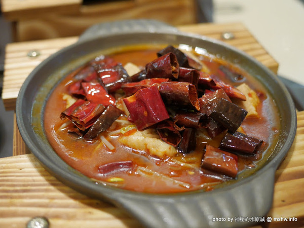 奔牛炙熱料理(台中新光三越百貨店):【食記】台中奔牛炙燒料理.橘舍餐飲新品牌@西屯新光三越-捷運BRT新光遠百 : 始終被模仿,從未被超越,平價又實在的無國界創意料理