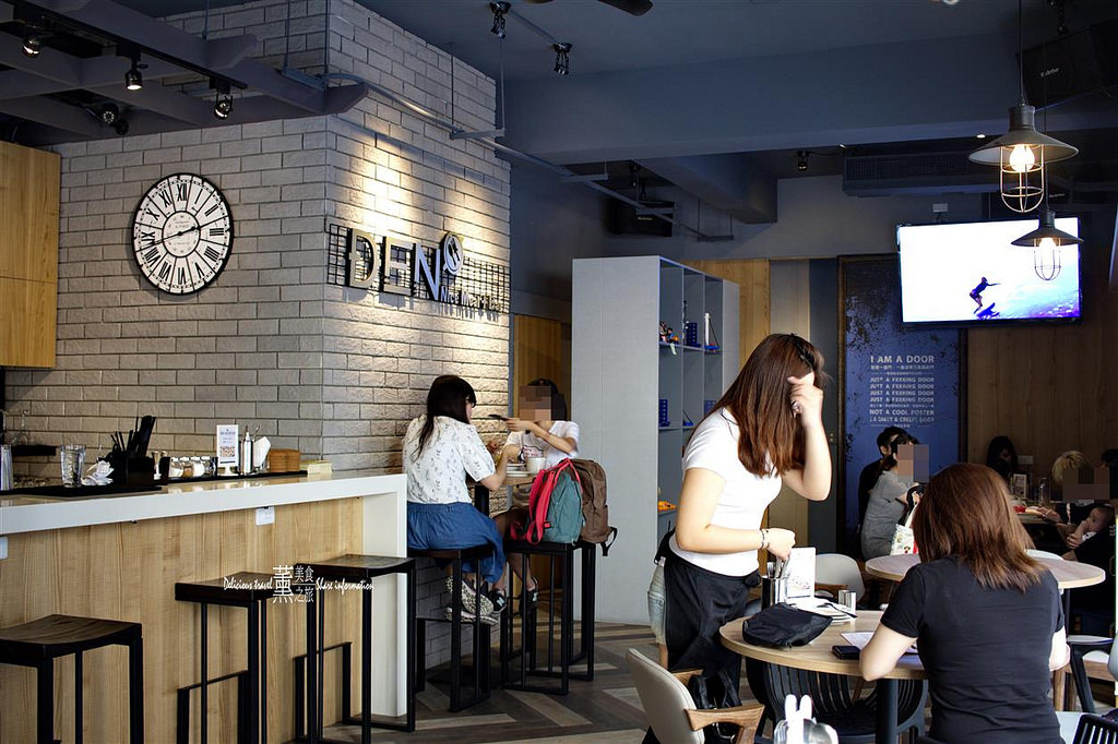 DEN nice meal + bar.小餐館