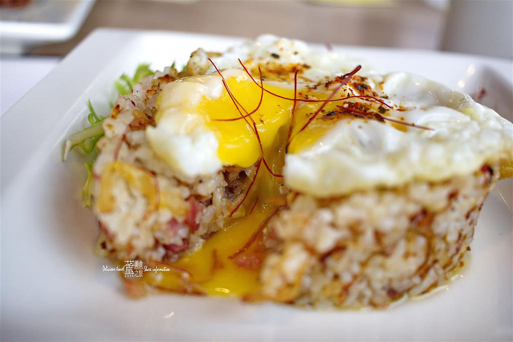 DEN nice meal + bar.小餐館