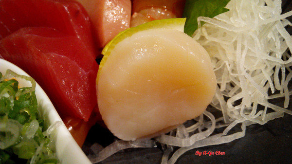 山代目酒藏:【臺南Ω中西區】山代目酒藏。來居酒屋就是要享用新鮮刺身、道地串烤和用料滿滿的丼飯呀!