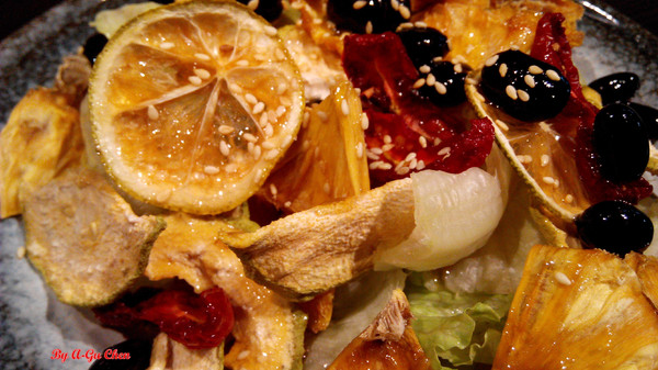 山代目酒藏:【臺南Ω中西區】山代目酒藏。來居酒屋就是要享用新鮮刺身、道地串烤和用料滿滿的丼飯呀!