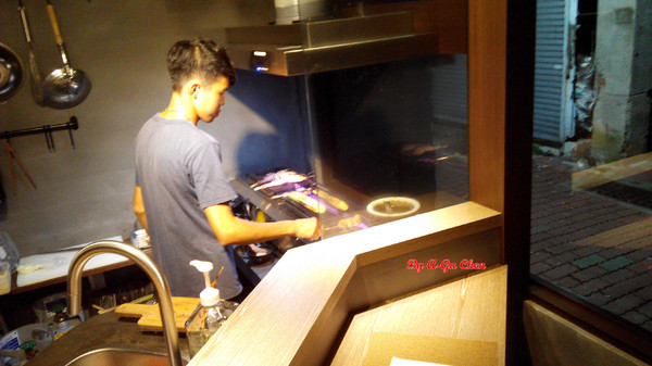 山代目酒藏:【臺南Ω中西區】山代目酒藏。來居酒屋就是要享用新鮮刺身、道地串烤和用料滿滿的丼飯呀!