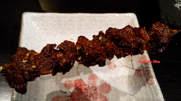 山代目酒藏:【臺南Ω中西區】山代目酒藏。來居酒屋就是要享用新鮮刺身、道地串烤和用料滿滿的丼飯呀!