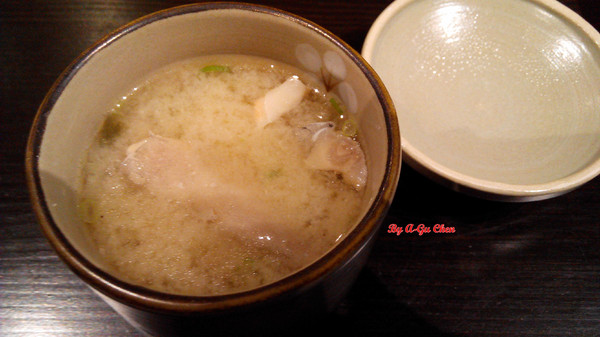 山代目酒藏:【臺南Ω中西區】山代目酒藏。來居酒屋就是要享用新鮮刺身、道地串烤和用料滿滿的丼飯呀!