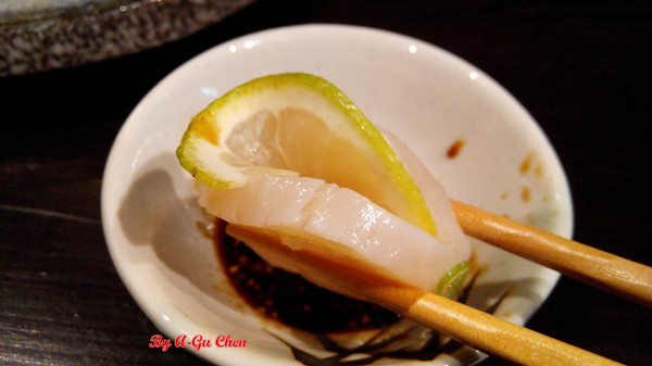 山代目酒藏:【臺南Ω中西區】山代目酒藏。來居酒屋就是要享用新鮮刺身、道地串烤和用料滿滿的丼飯呀!