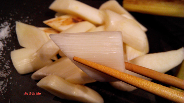 山代目酒藏:【臺南Ω中西區】山代目酒藏。來居酒屋就是要享用新鮮刺身、道地串烤和用料滿滿的丼飯呀!