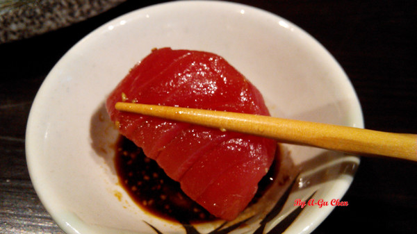 山代目酒藏:【臺南Ω中西區】山代目酒藏。來居酒屋就是要享用新鮮刺身、道地串烤和用料滿滿的丼飯呀!