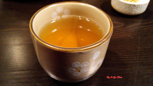 山代目酒藏:【臺南Ω中西區】山代目酒藏。來居酒屋就是要享用新鮮刺身、道地串烤和用料滿滿的丼飯呀!